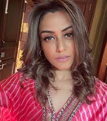 Namrata Shirodkar - Wikiunfold.com
